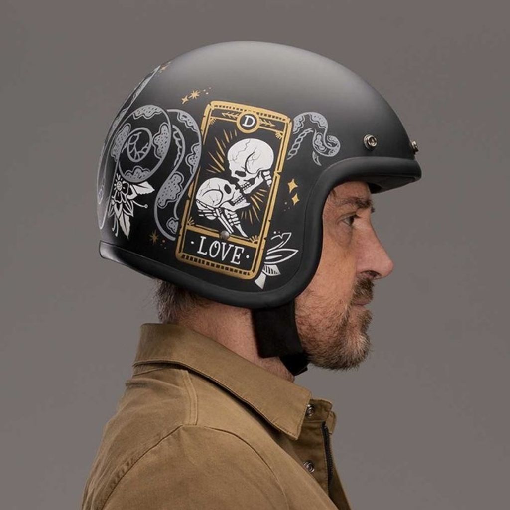 tw-11134201-7qul5-li7g4xszl26a9d