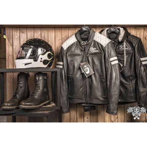 ec61eda8dbaecf8803c35ffe9a7c815b