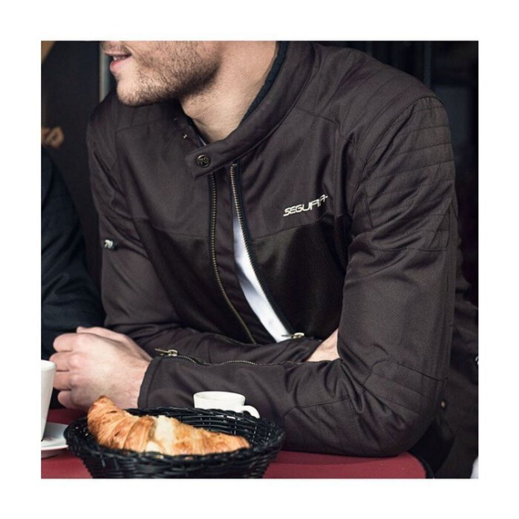 ceeeb7518efda1038522638dd1a95847