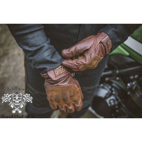 b7d7521e2ebe0d18fe0cd2afaae46444