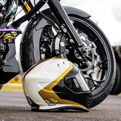 tw-11134201-7qul1-li7g4feoi9mq8c