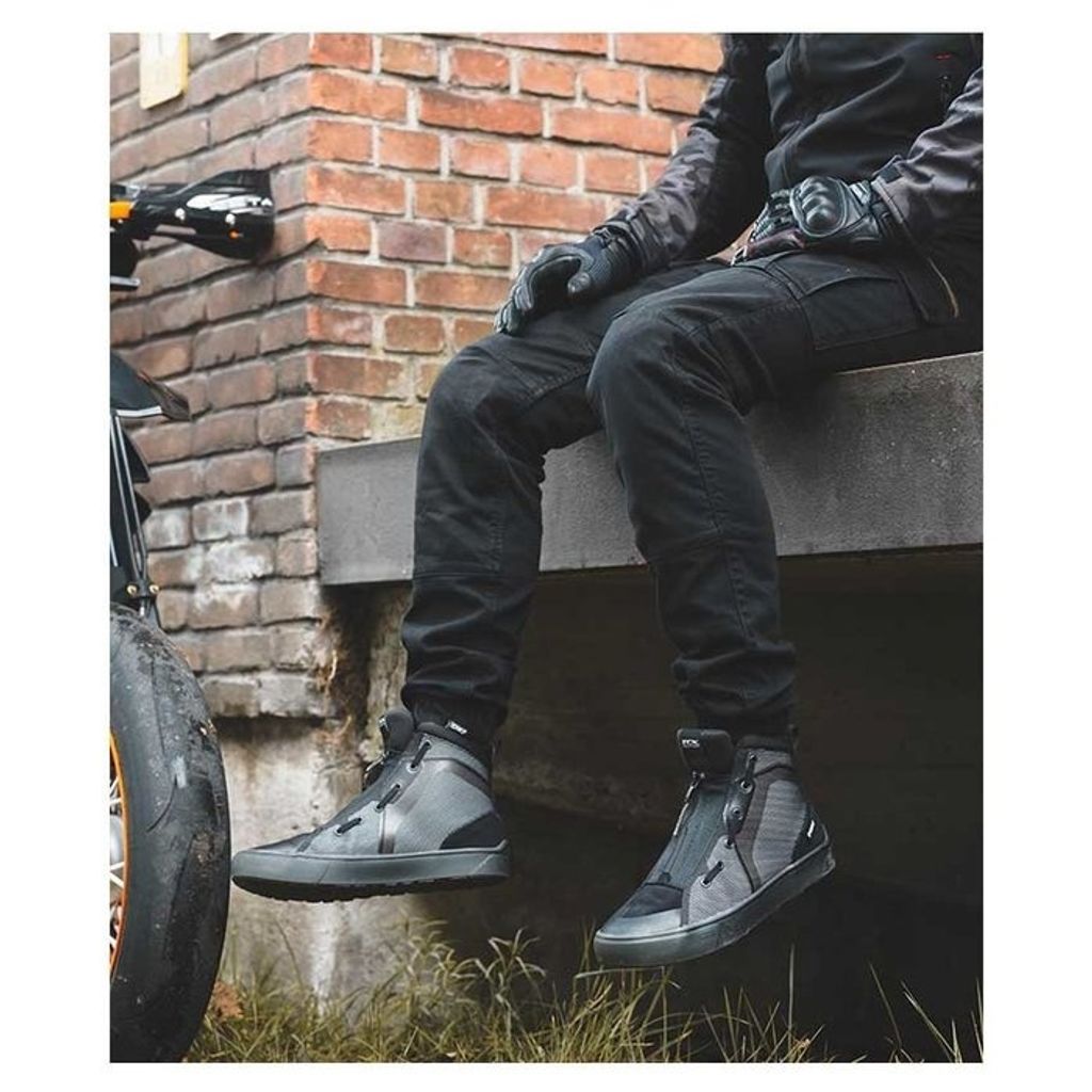 tw-11134201-7qukw-lewqthna9d0v0b