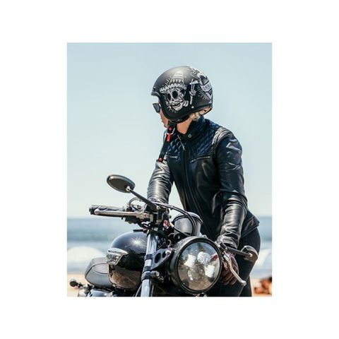 tw-11134201-7qul2-li2rda5r5jk26e