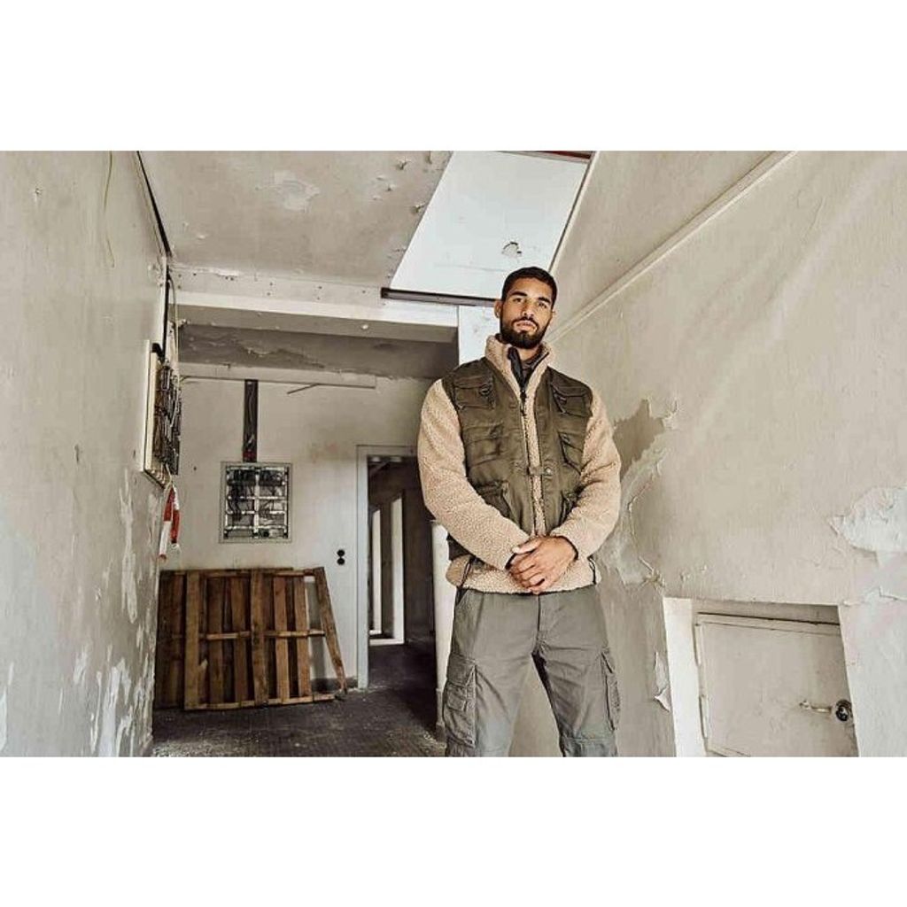 tw-11134201-7rasi-m68arukzga6wf7