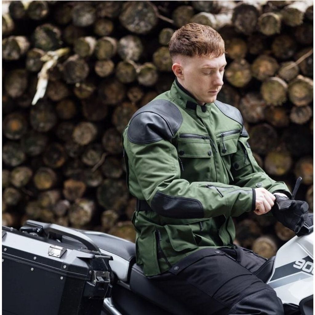 tw-11134201-7rash-m59zxuhh8u9i9f