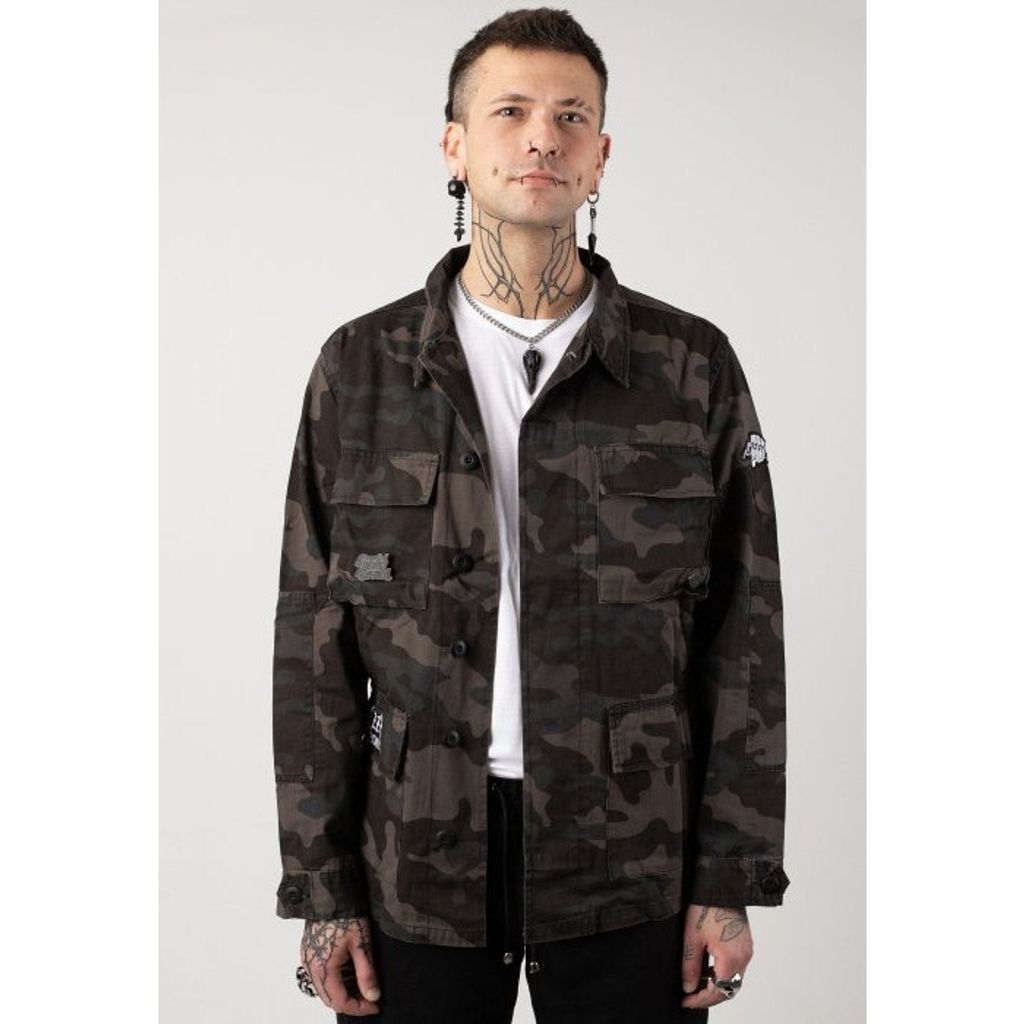 tw-11134201-7ras9-m15fvyz4zeef90