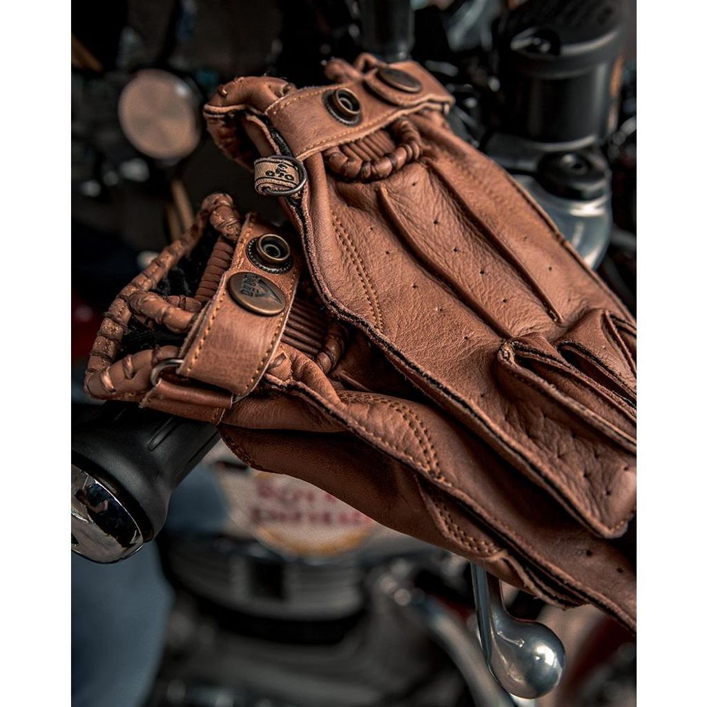 tw-11134207-7ras9-m13s1jmzn4u7b8