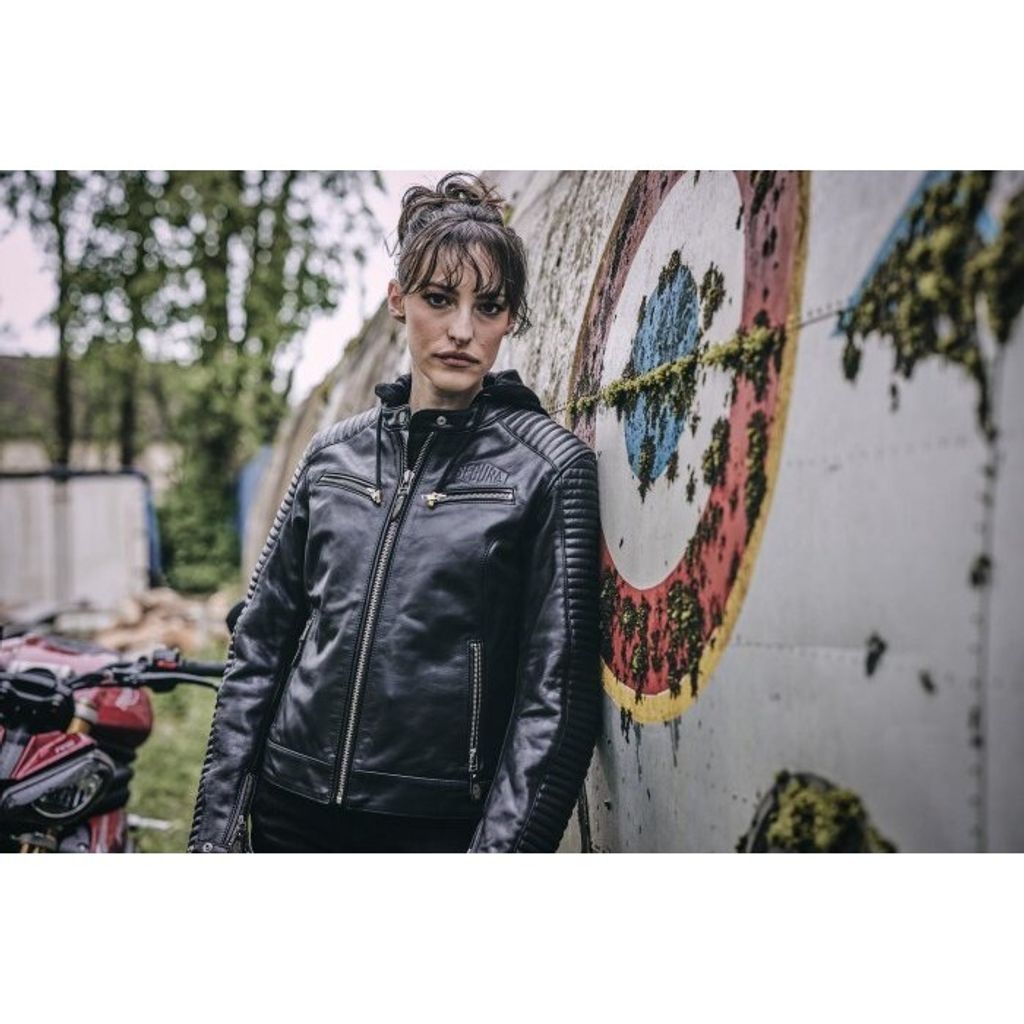 tw-11134201-7rasf-m34znfshuij859