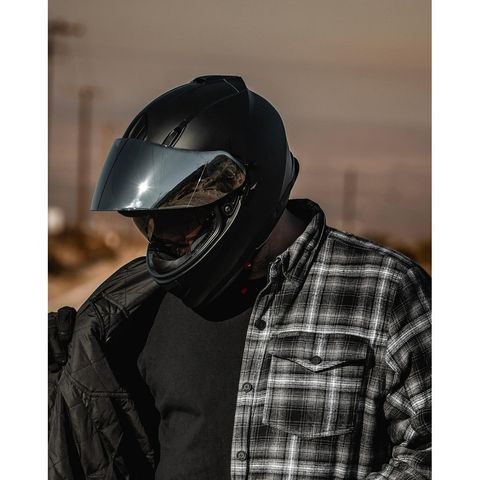 tw-11134201-7r98t-lzhb9zt98w0u84