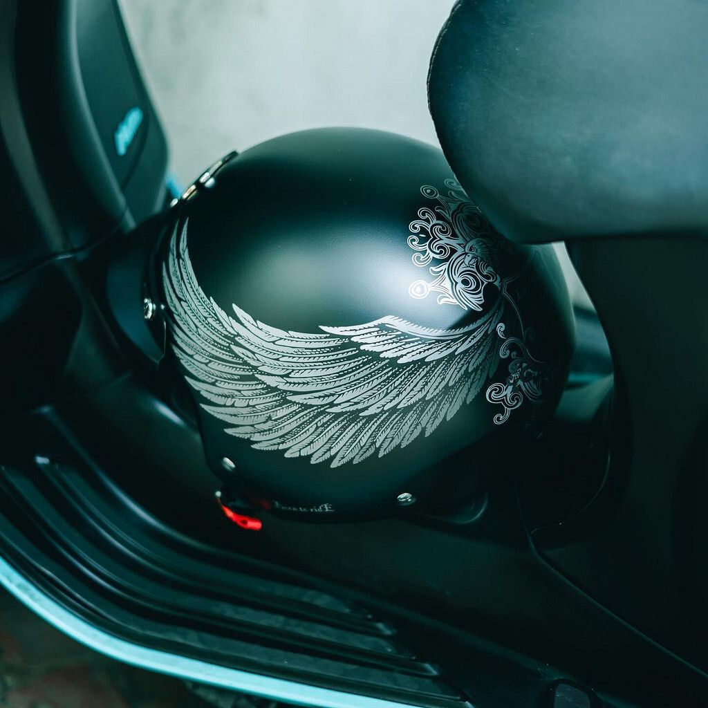 tw-11134201-7r990-lzhb9u8deuxq97