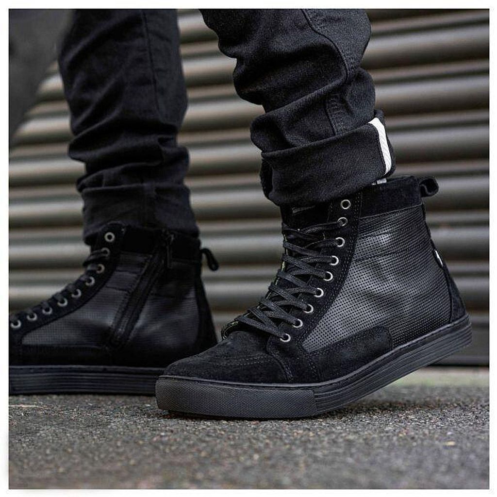 tw-11134201-7r990-lxe2b6bzceg695