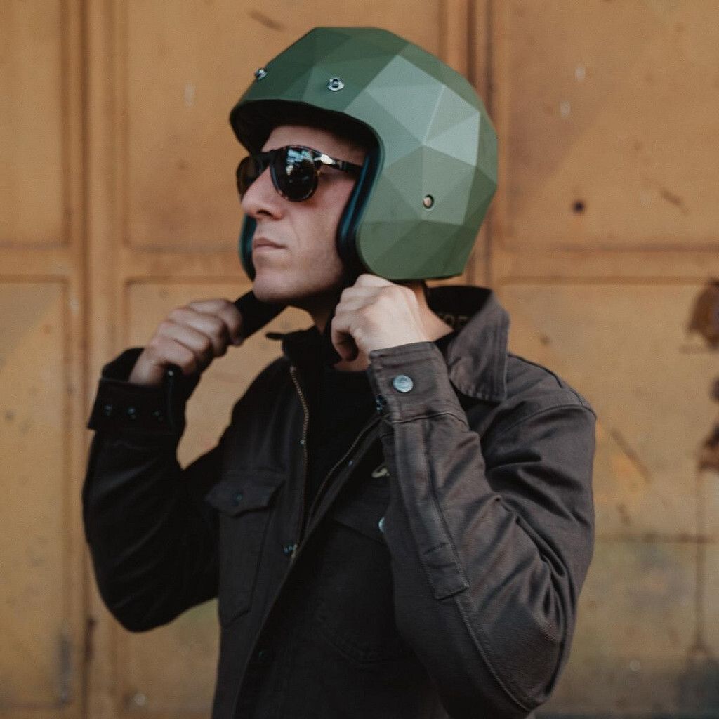 tw-11134201-7r98z-lxxtv7913epc1b