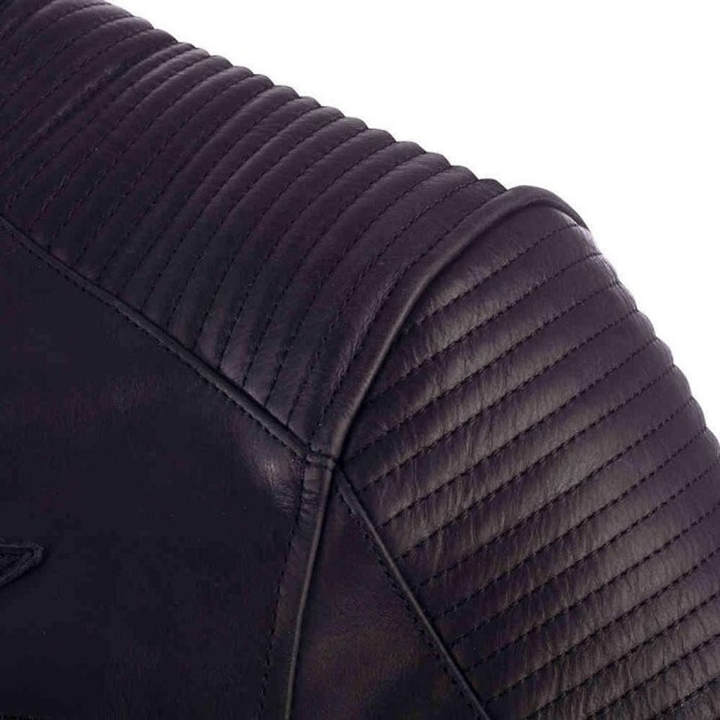 tw-11134201-7r992-lvk7g5xqmqyza1