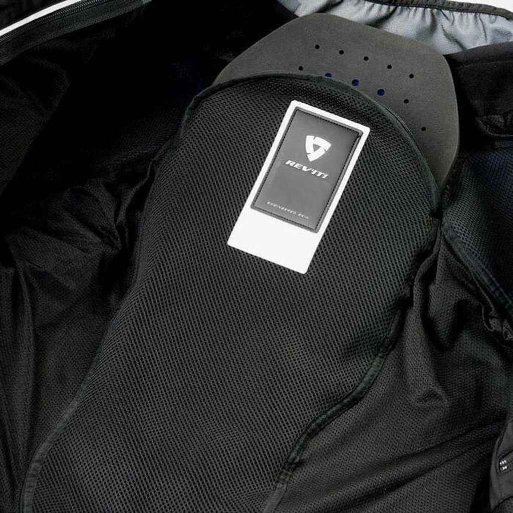 tw-11134201-7r991-luhjzu3apj8r8c