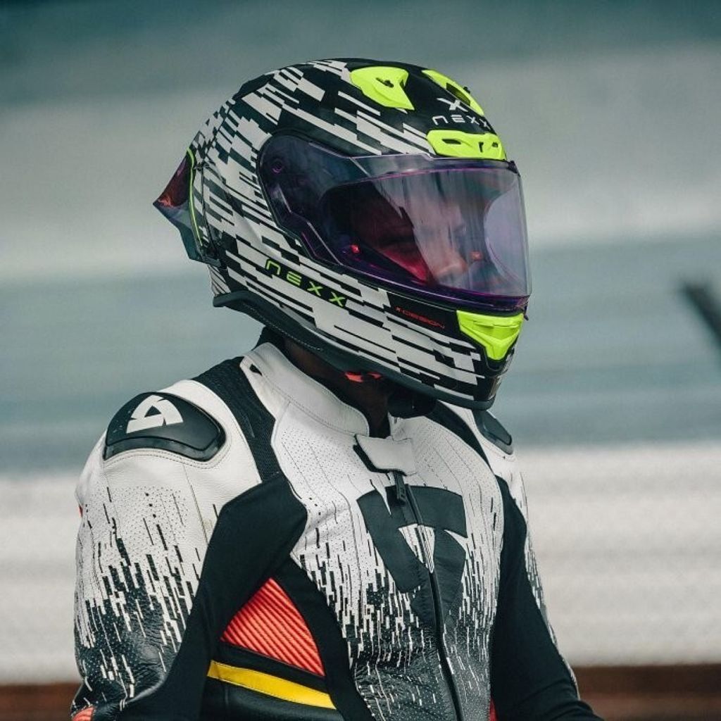 tw-11134201-7r98z-luhn8fhmbpv4f1