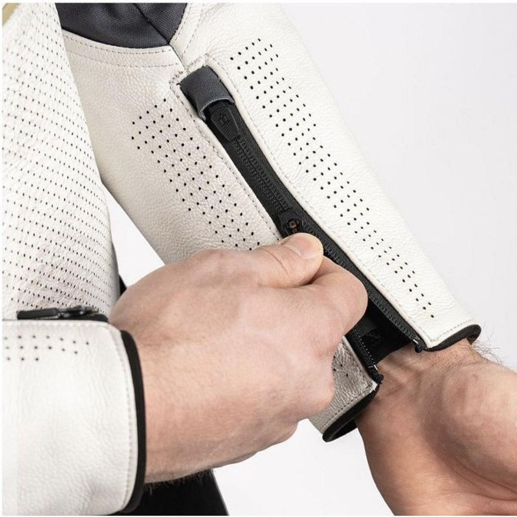 sg-11134275-8226t-mhq3xr439af8fb