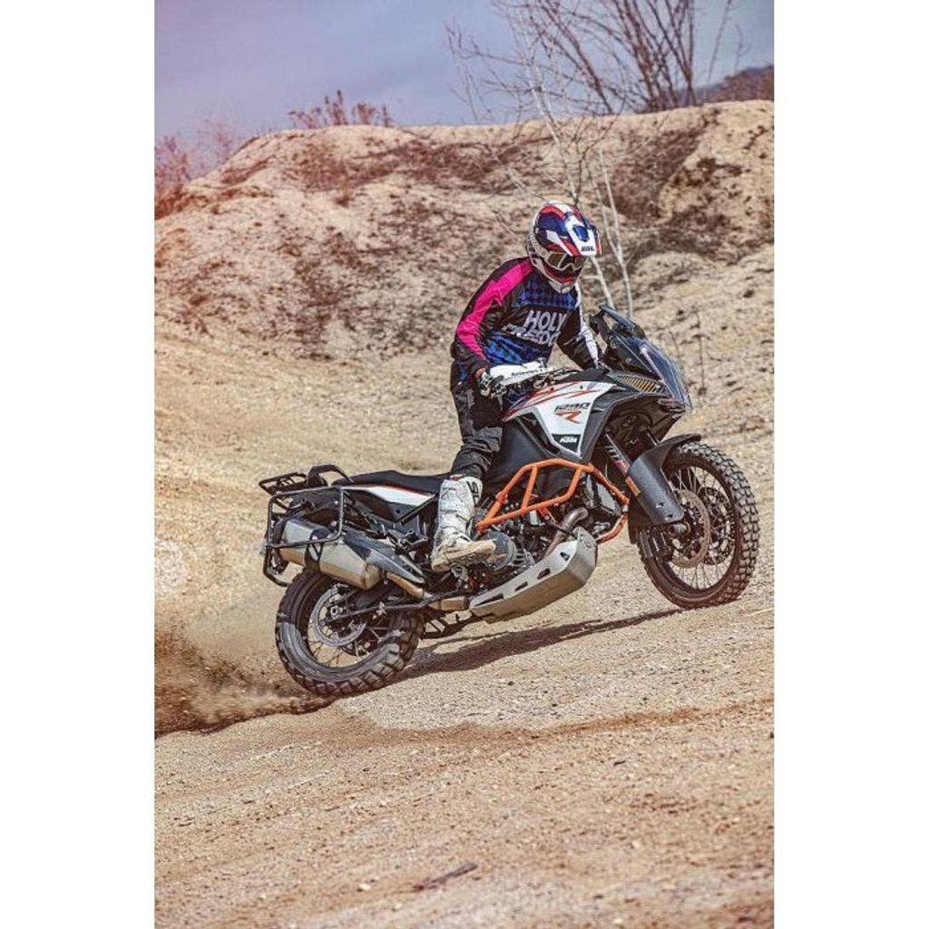 sg-11134275-8260c-mk281ozrgn40c5