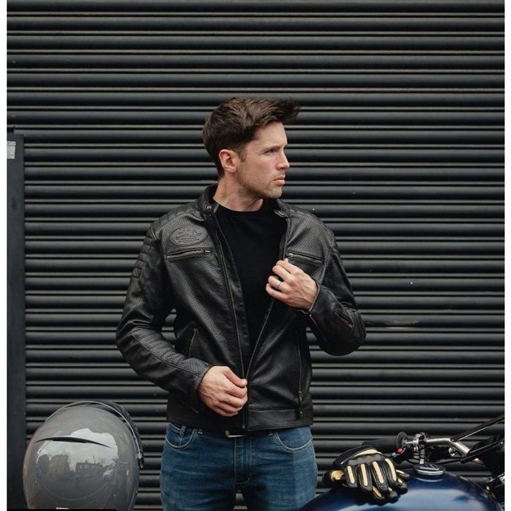 sg-11134275-8261w-mk281jltyz9c11