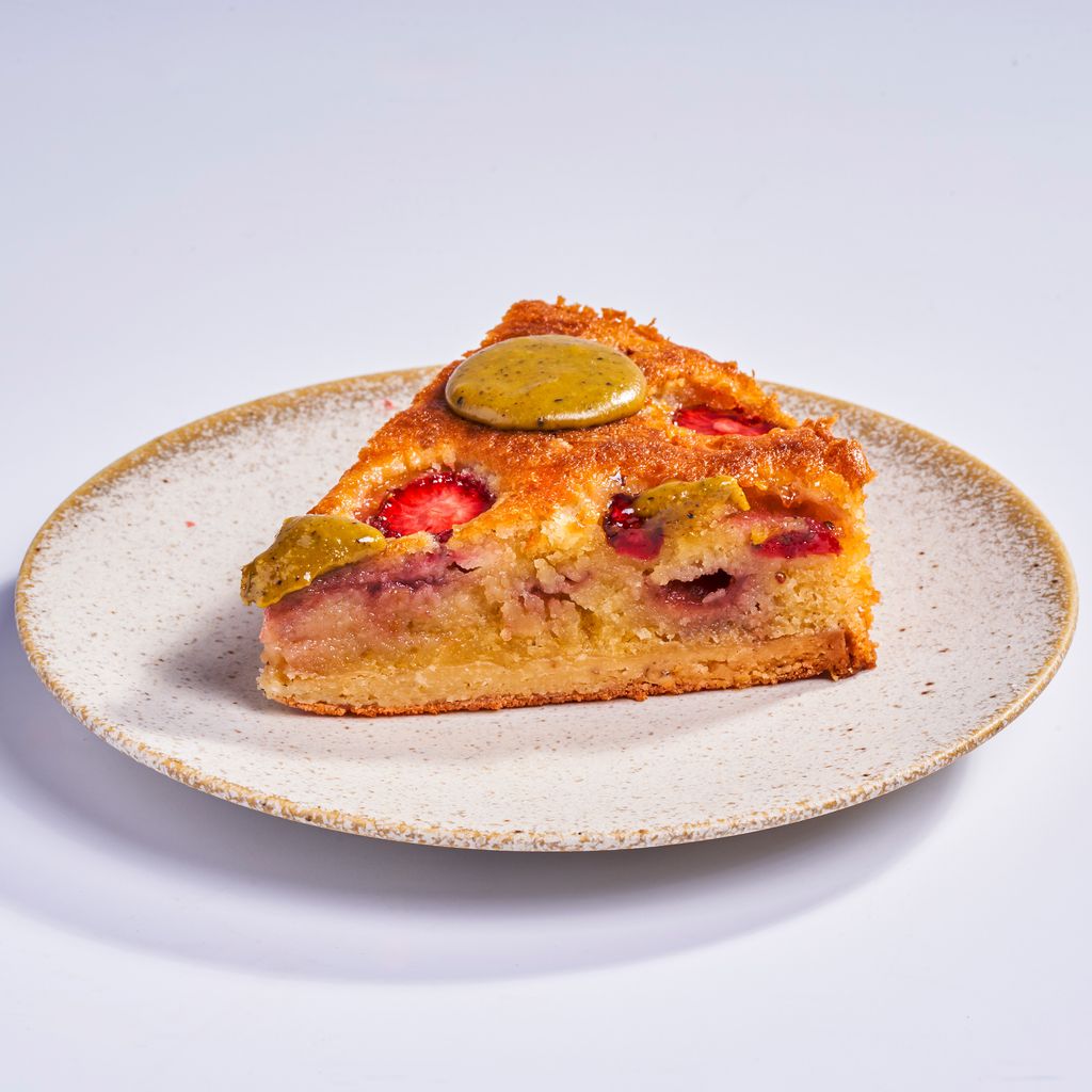 Strawberry Pistachio Tarte_Sliced