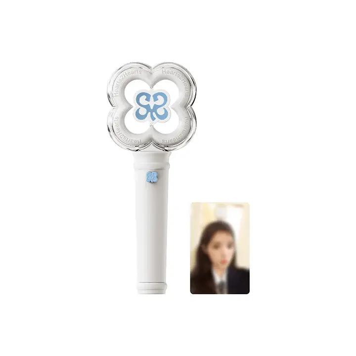 hearts2hearts-official-light-stick-main-image_800x