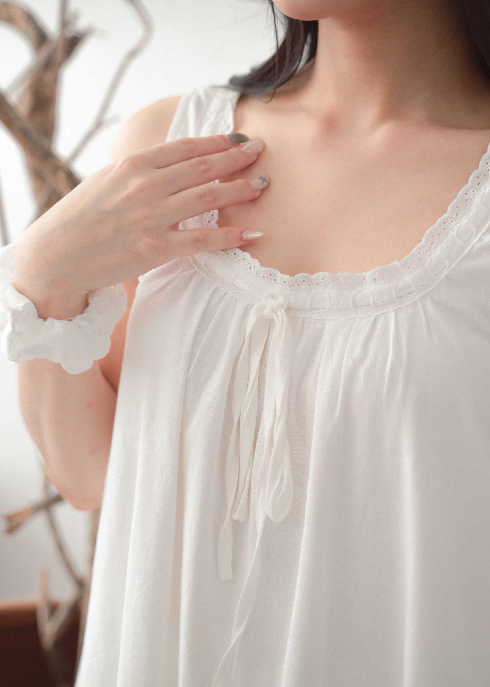 Iris White-8
