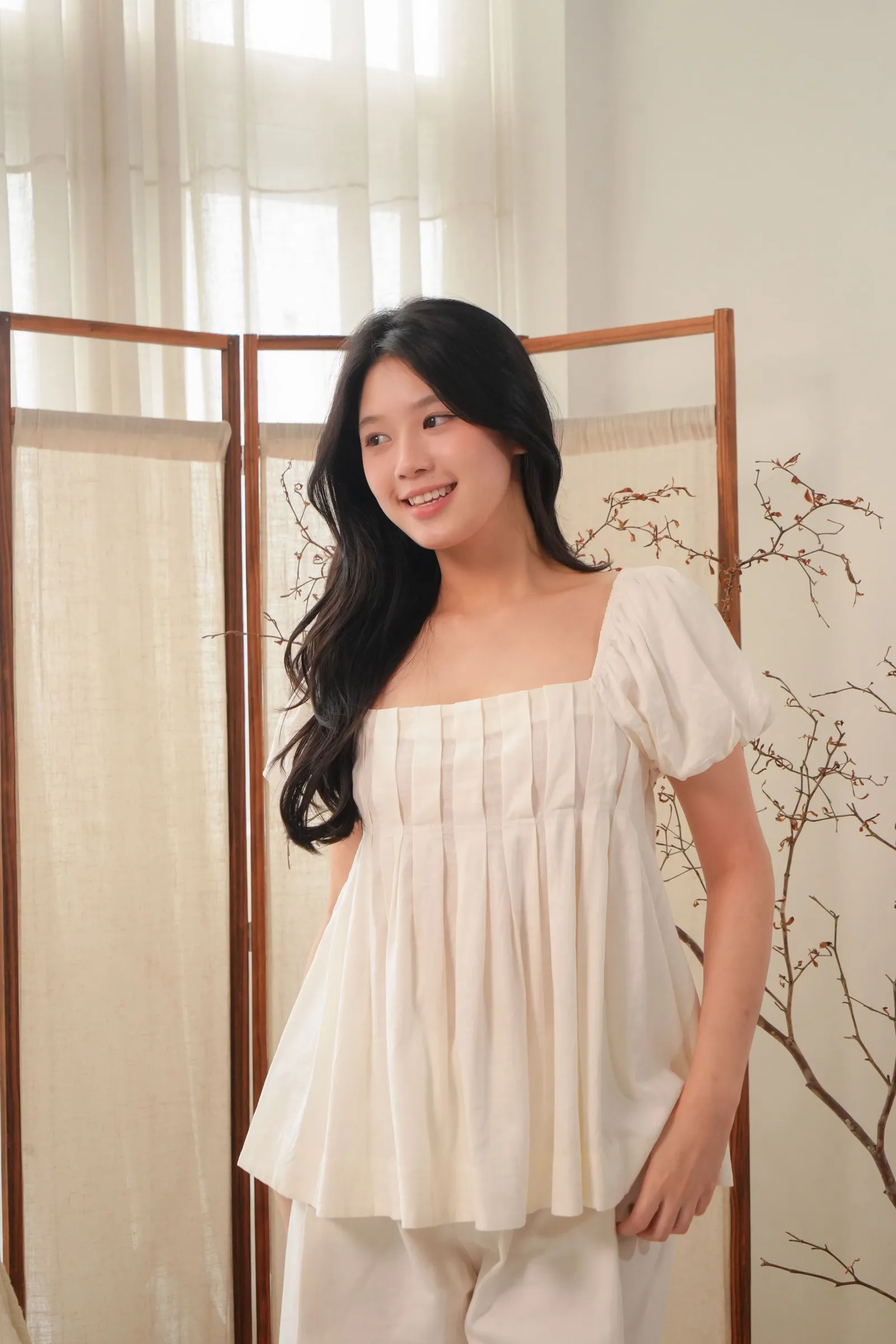 Sophie - White Linen-4