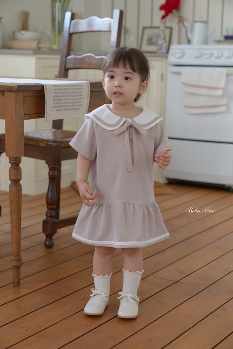 2_아델세라원피스_모델사진0