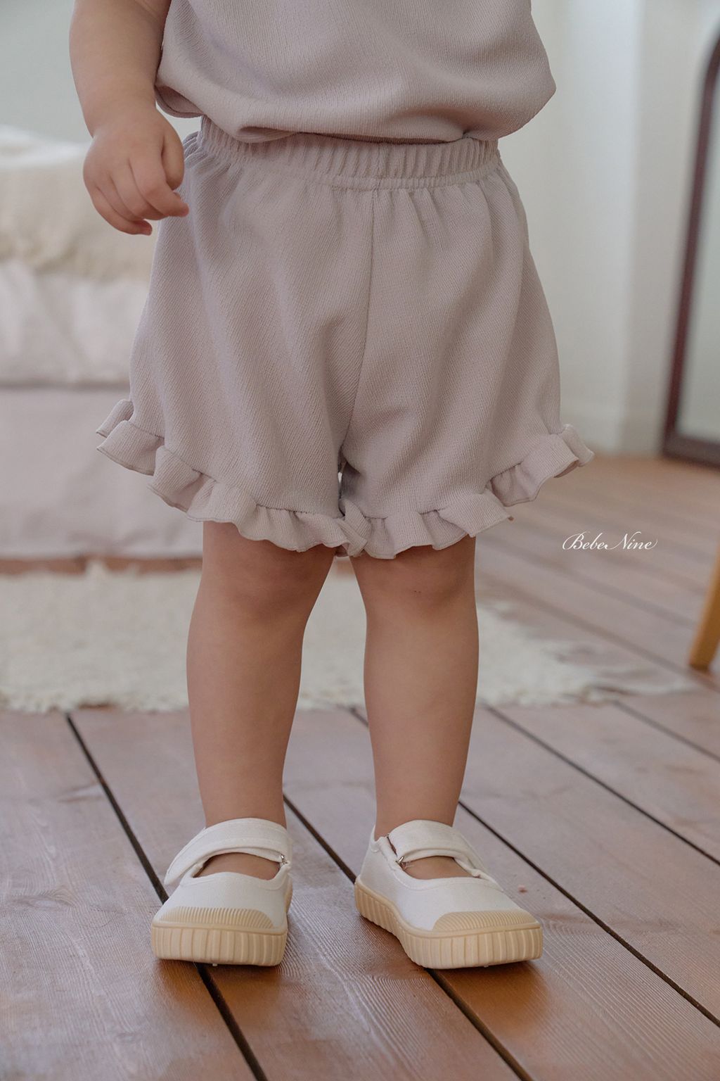 2_퍼프반바지세트_모델사진9