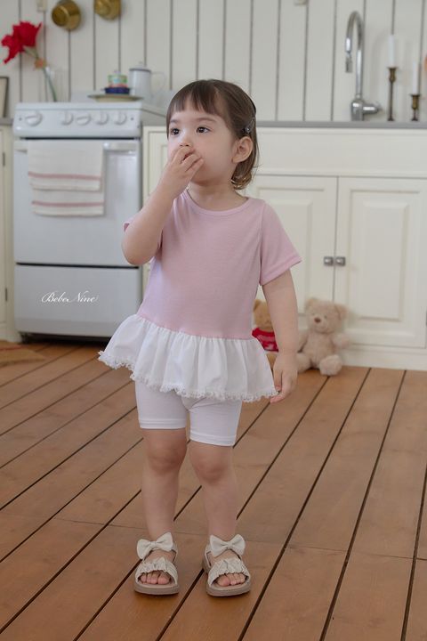 2_린드블라우스_모델사진2