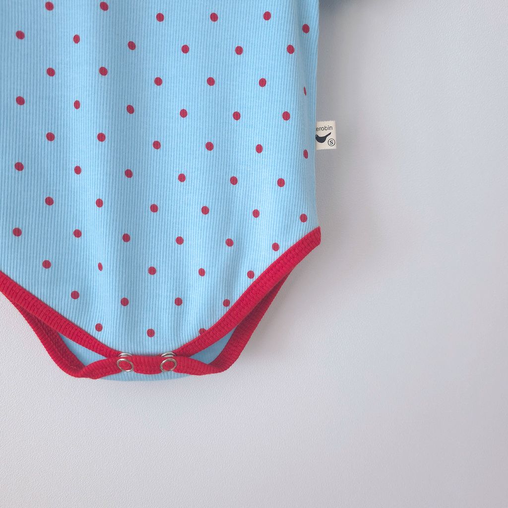 suit_dot_short_06