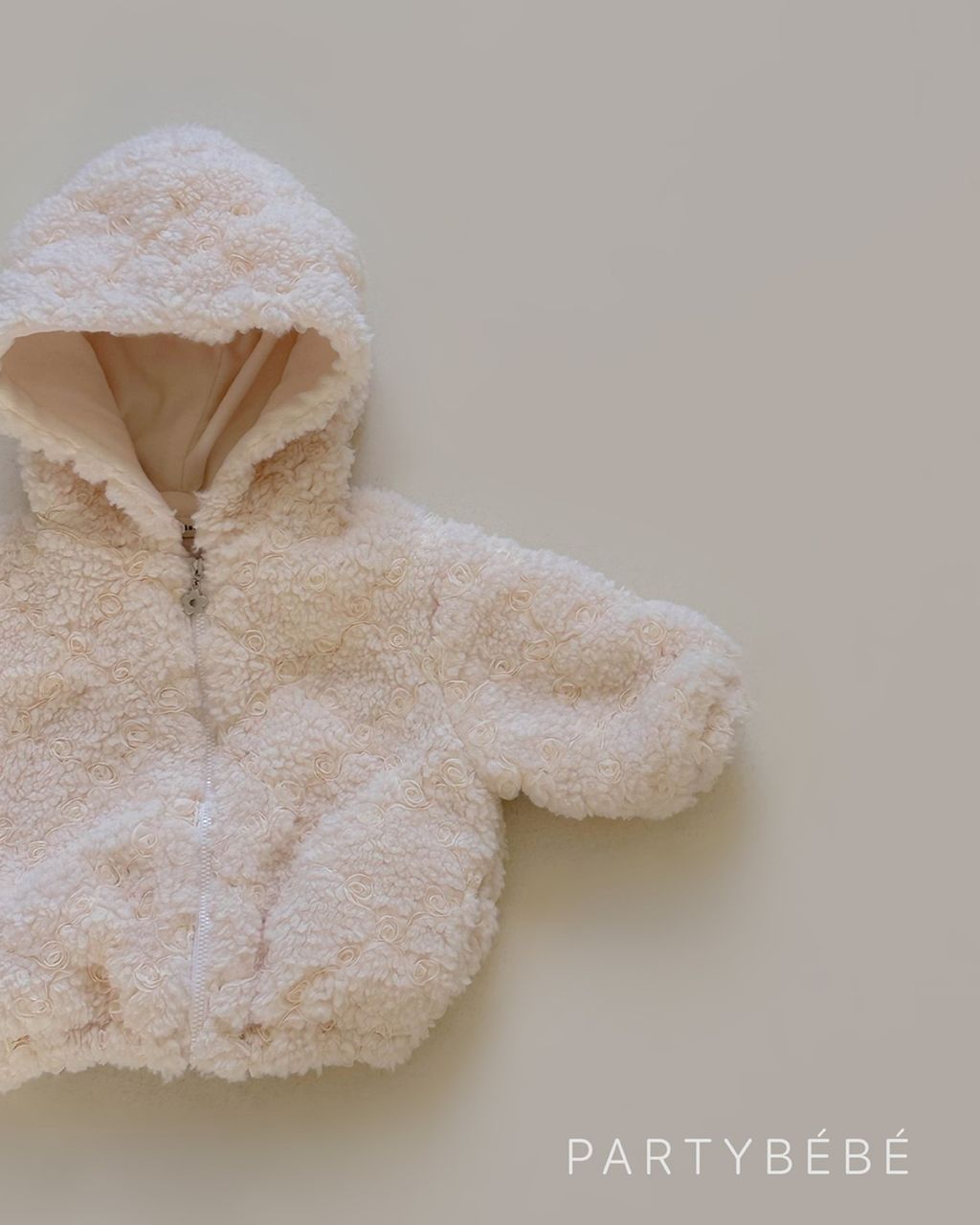 PARTYBEBE LOGO INSTA 91-120-25