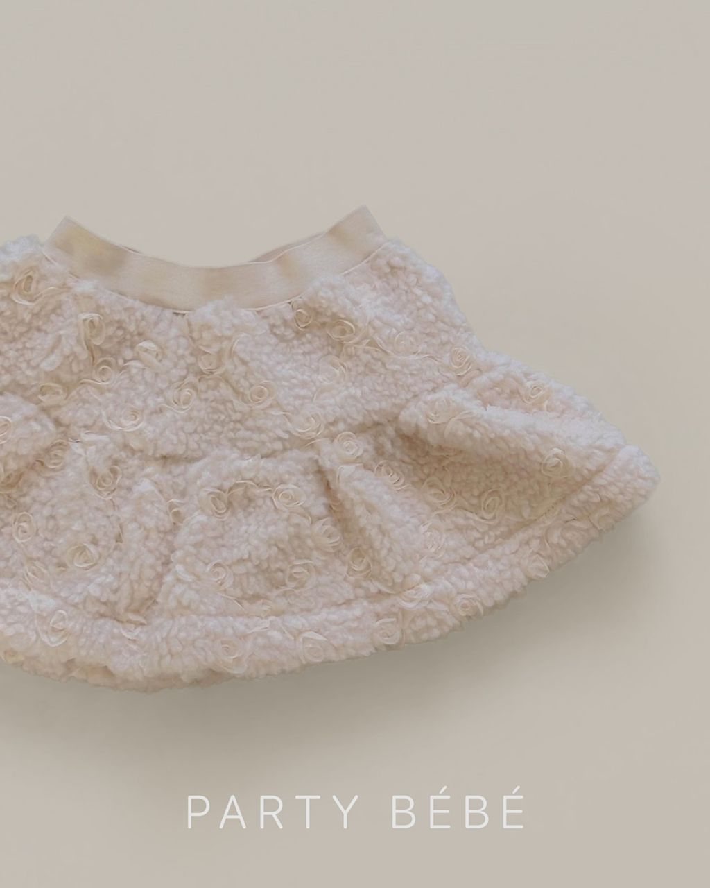 PARTYBEBE LOGO INSTA 91-120-16