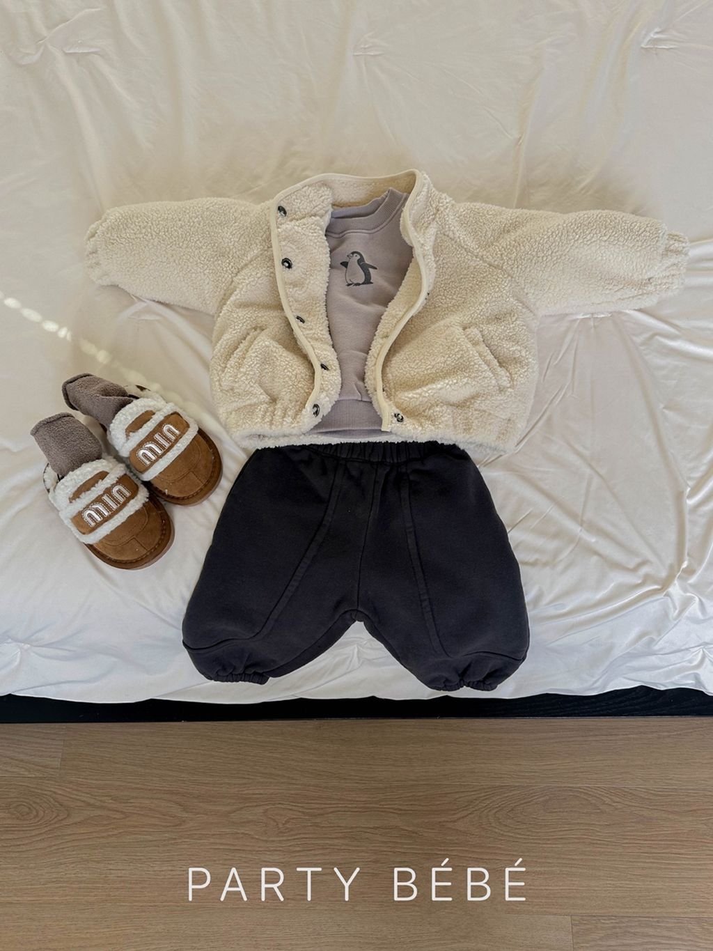 PARTYBEBE LOGO INSTA 181-210-08