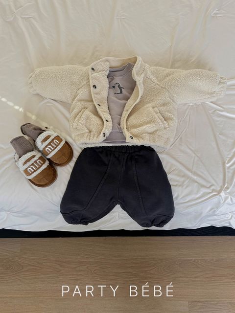 PARTYBEBE LOGO INSTA 181-210-08