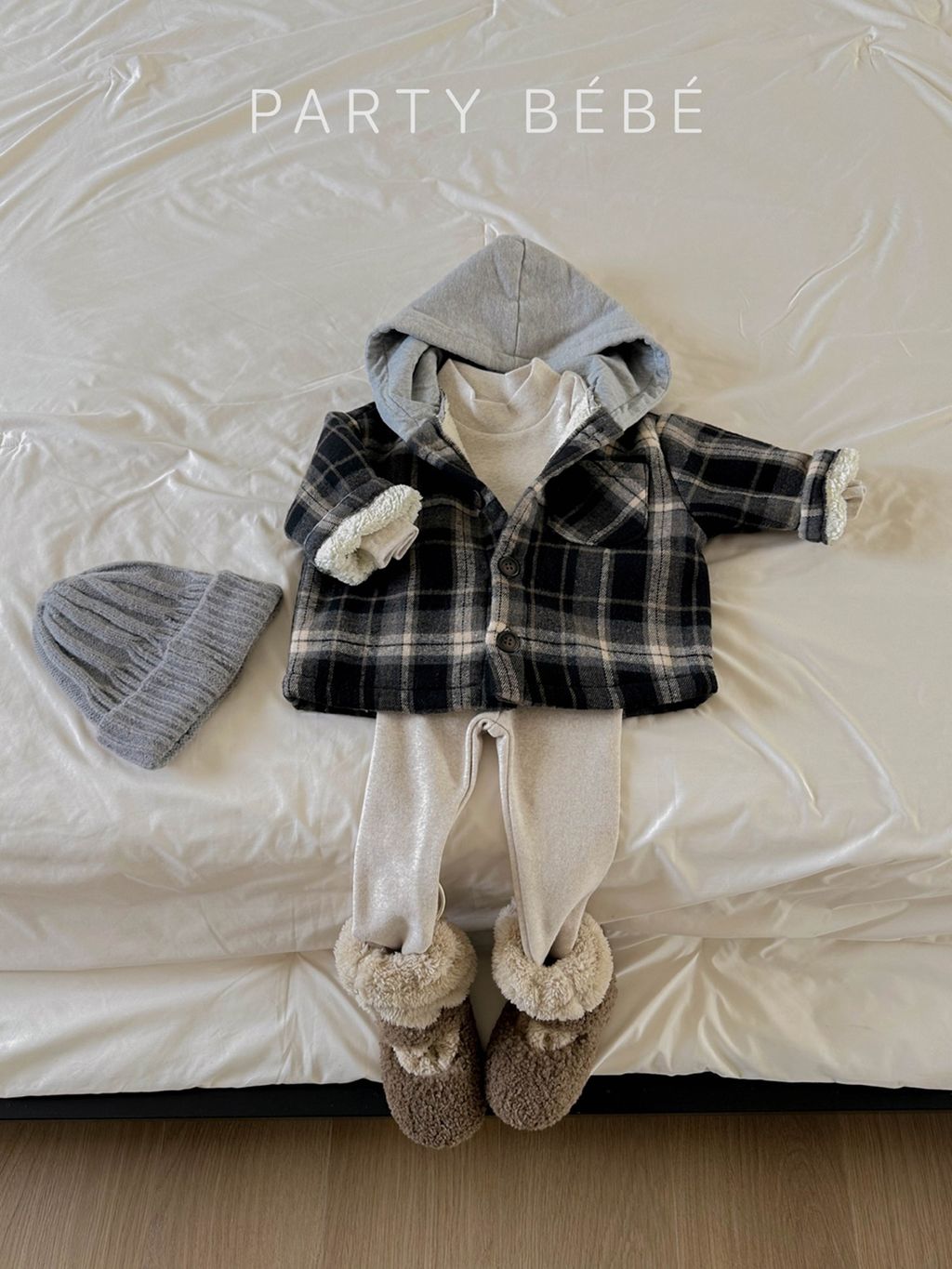 PARTYBEBE LOGO INSTA 211-240-03