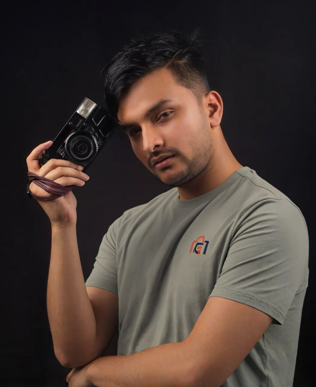 FitRoom.app_1765643502551