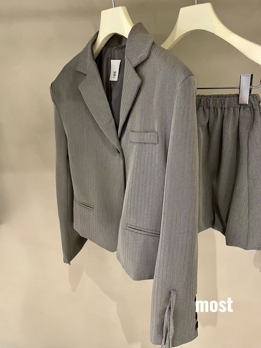 8dfc1990bad5af12cc640457cf7b444f