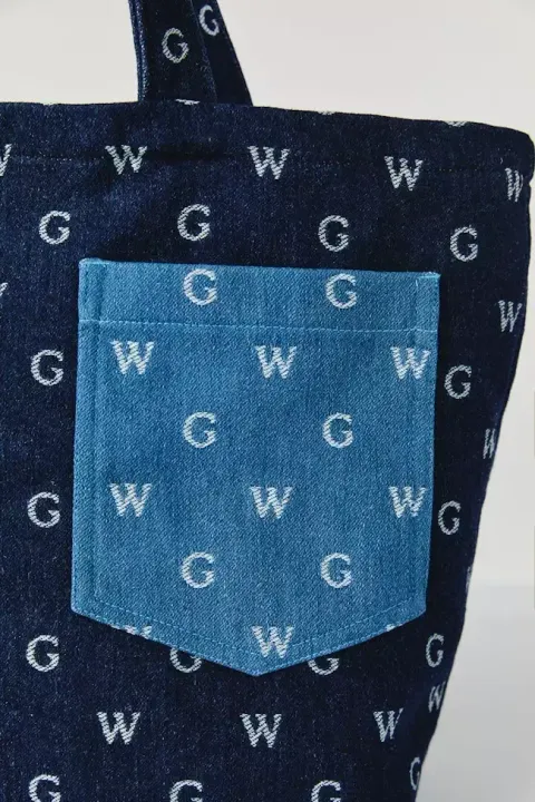 gentlewoman-0281-2448194-3