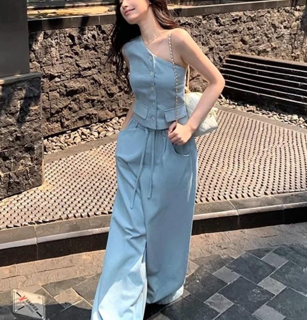 WhatsApp Image 2025-10-22 at 5.59.42 PM