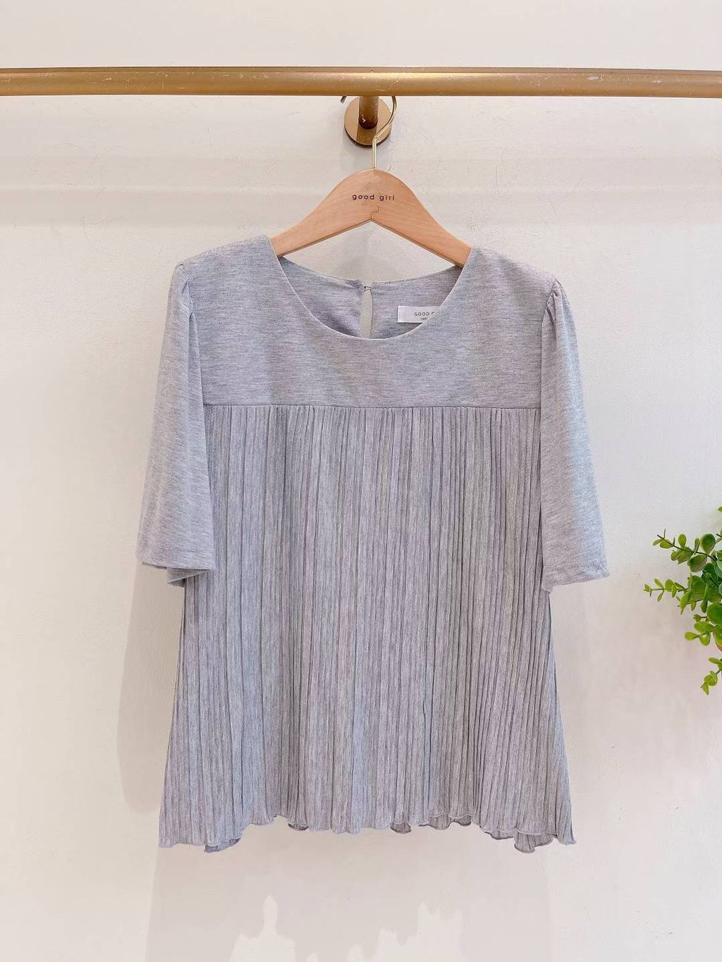 0ce0fdb322a429e38f7876788137de