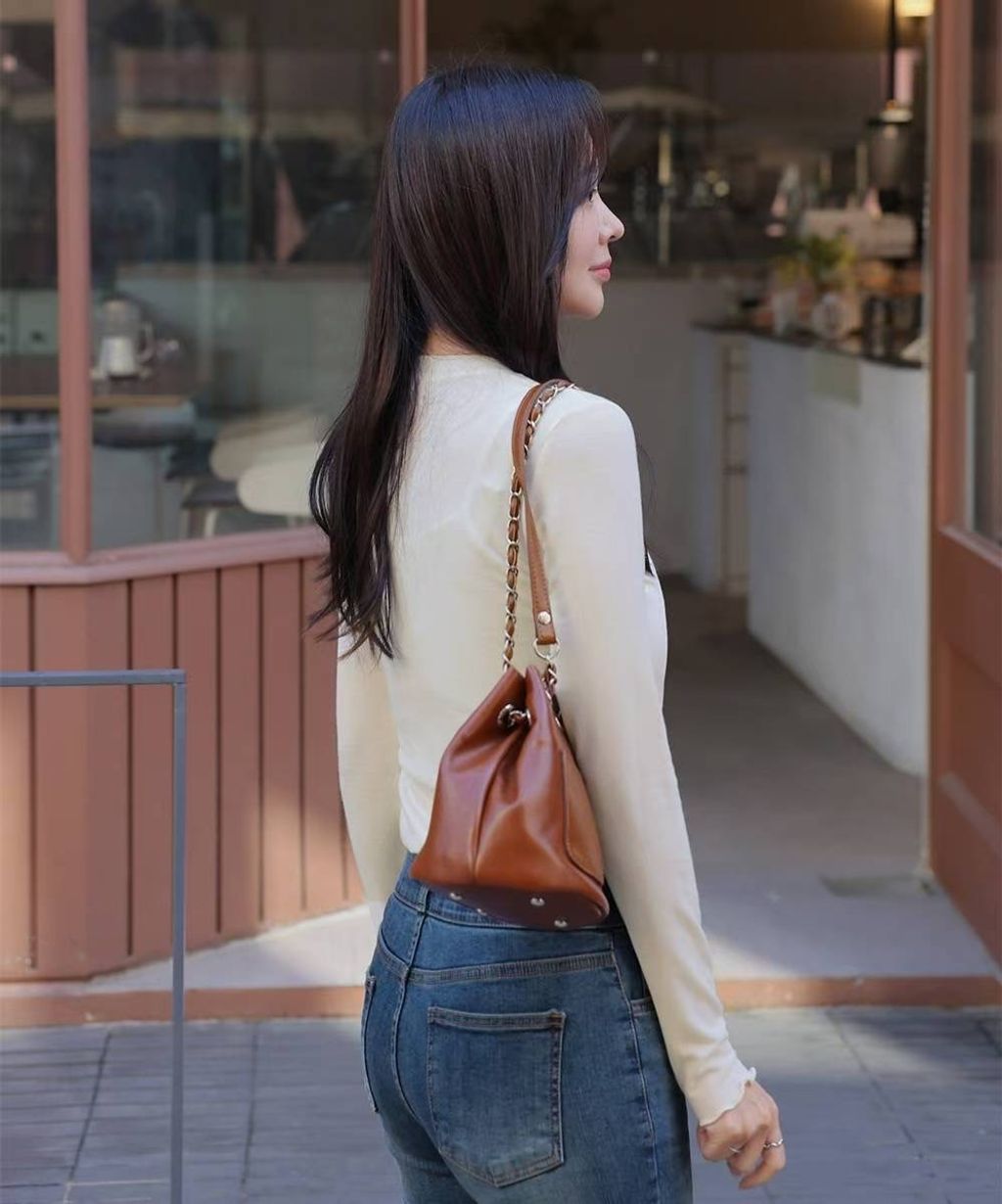 1c24f21544970b1b4c228e927917ed74