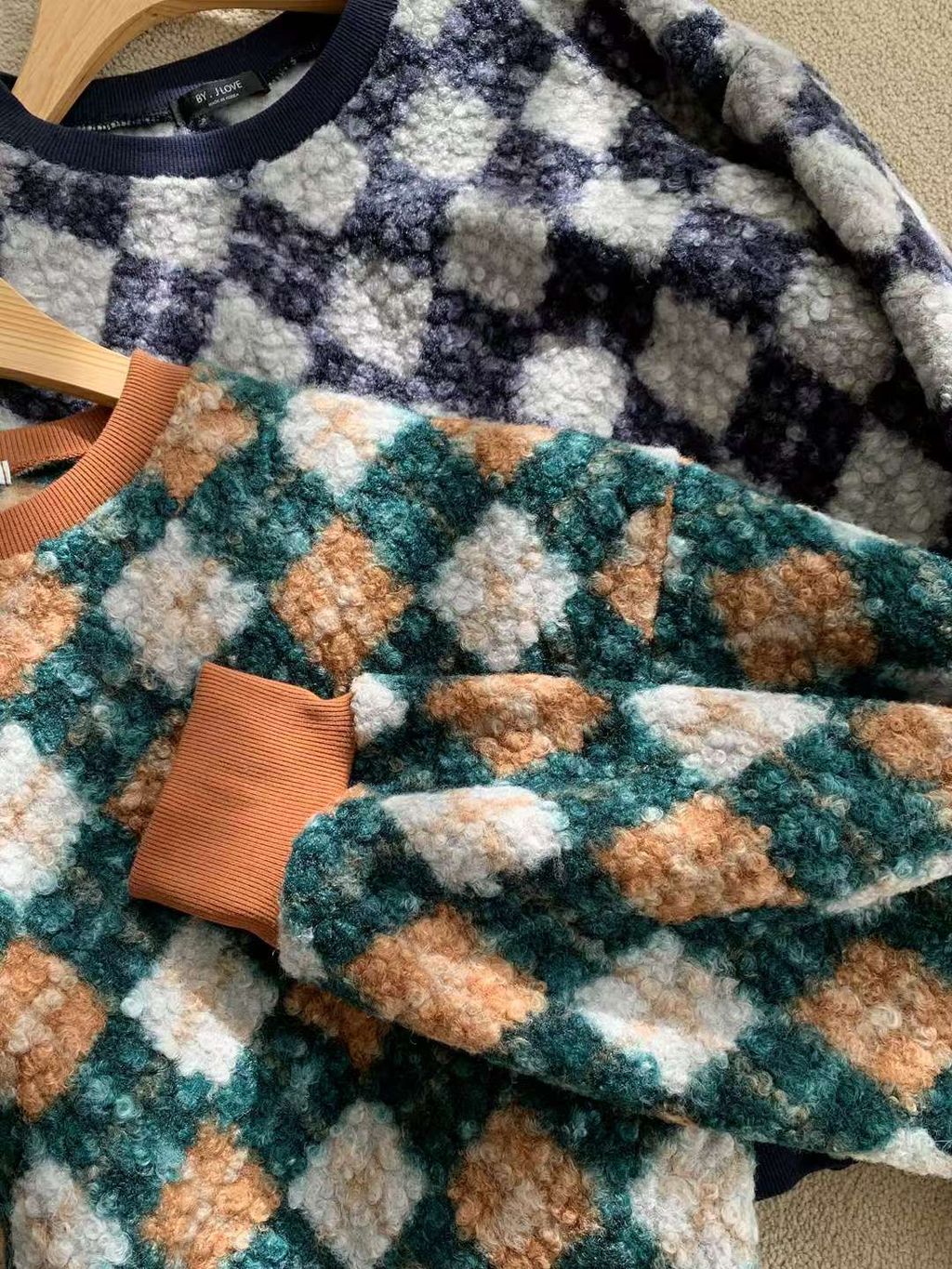 050ba6c5e6b7707c0a95e068a8dd2451