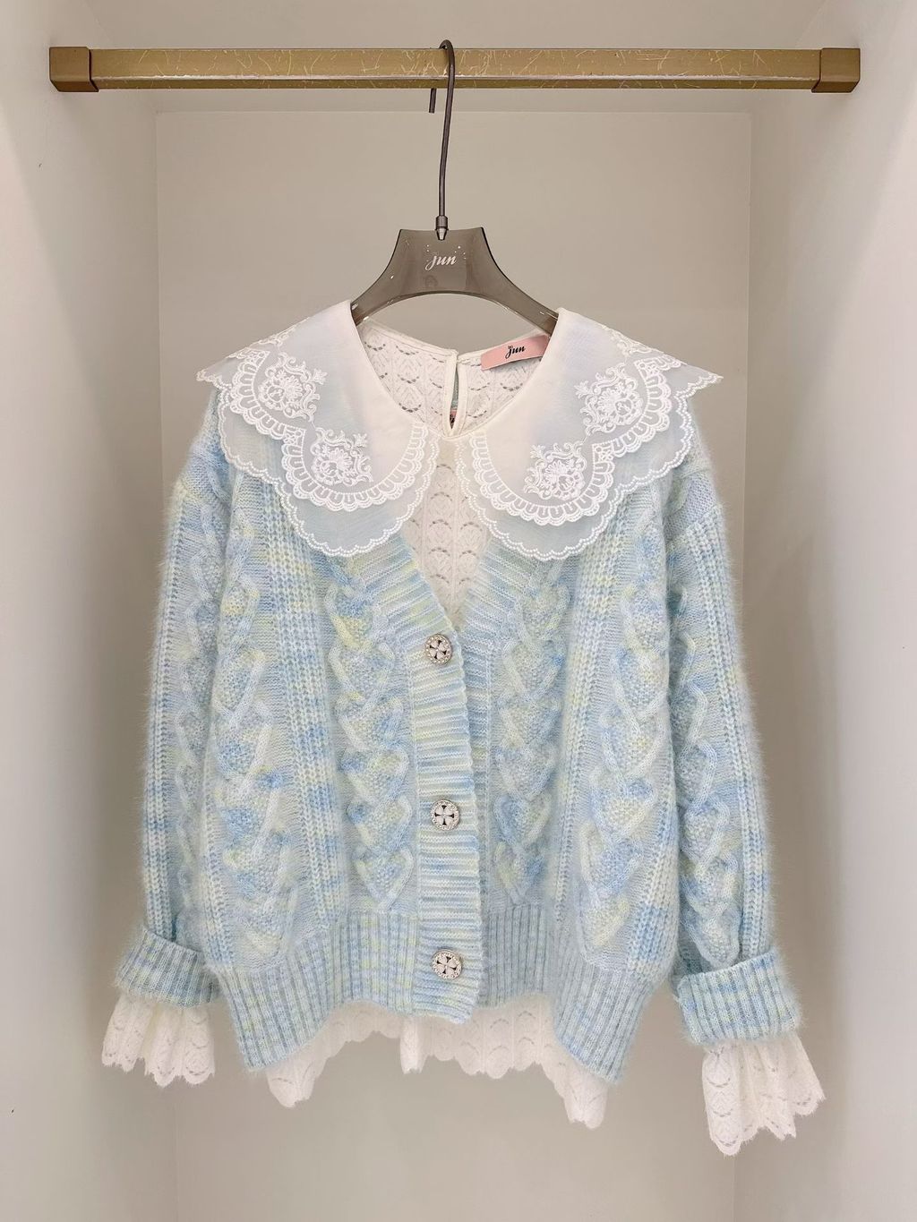 2ae643d1236247ab65f8e79fb64ec29f