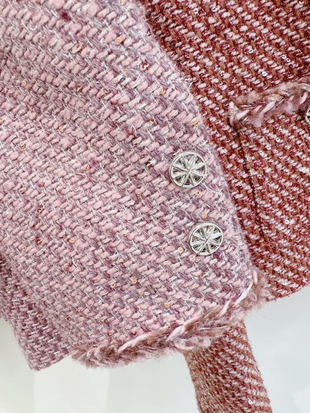 eb47a6b09f20c442d4dc006eefad5b4d