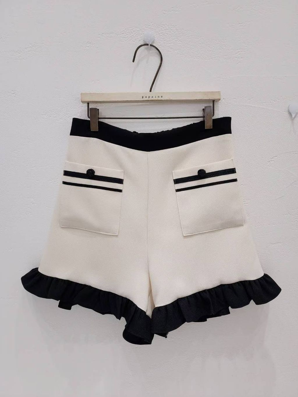 841104d973229e67f7f436f9d3bbdedc