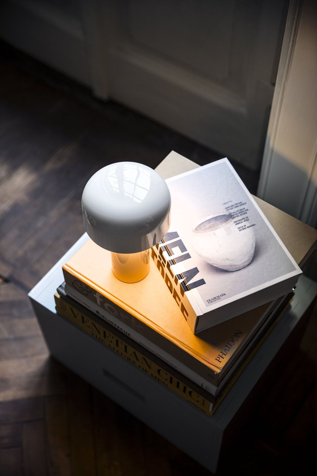 Flos-Bellhop_Battery-PH_Stefania_Giorgi-The_Apartment-001.7e25b50f