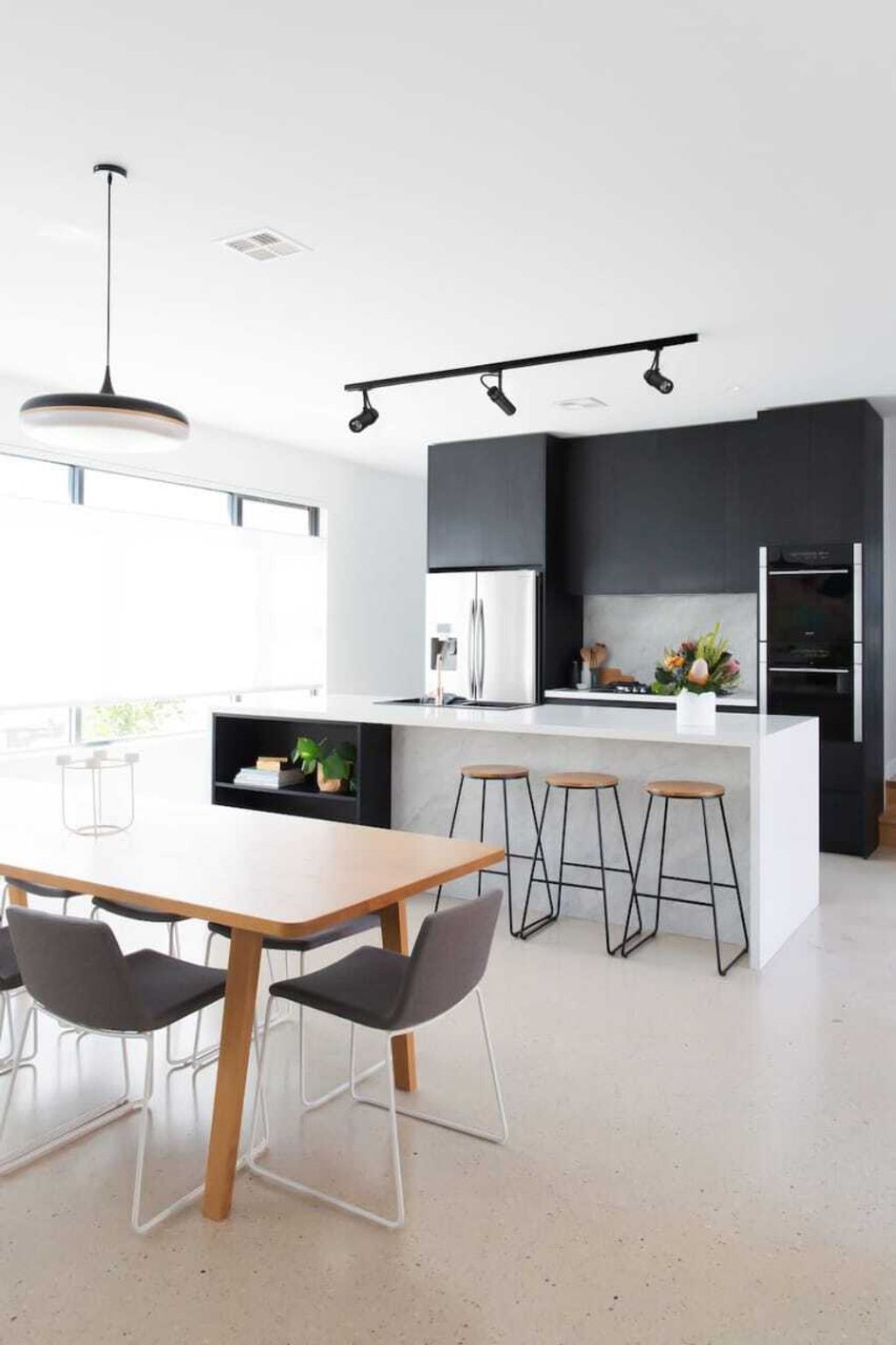 WhatsApp Image 2025-10-01 at 10.06.49 (1)