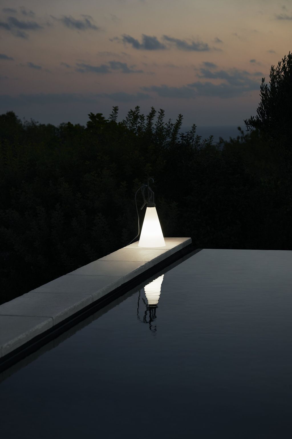 Flos-Mayday_Outdoor-PH_Tommaso_Sartori-2021-003.6abc6e25