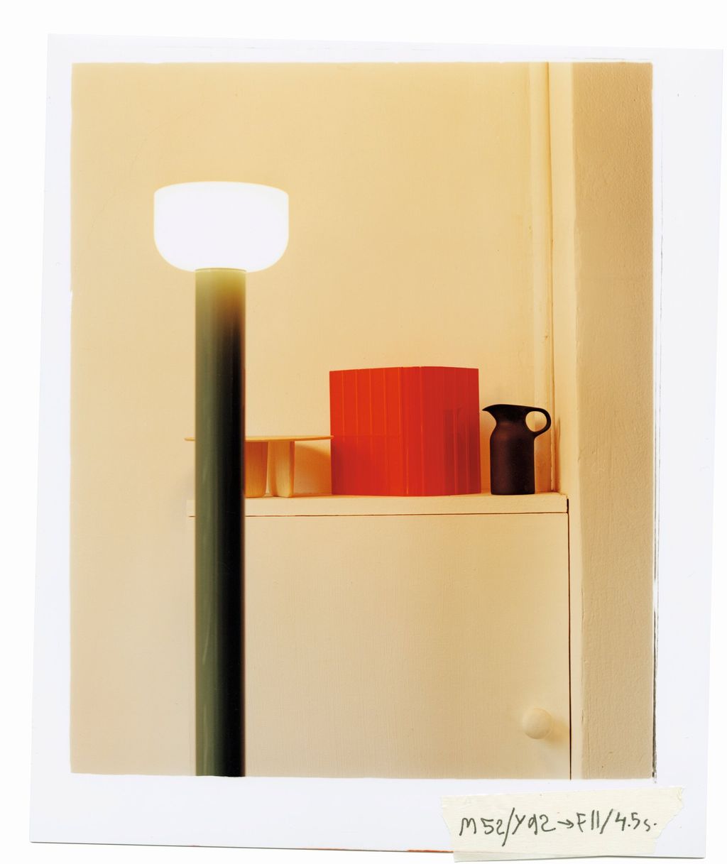 Flos-Bellhop_Floor-PH_Pablo_Di_Prima-Edwar_Barber_&_Jay_Osgerby_Studio_London-2021-Detail-002.cd0923d3