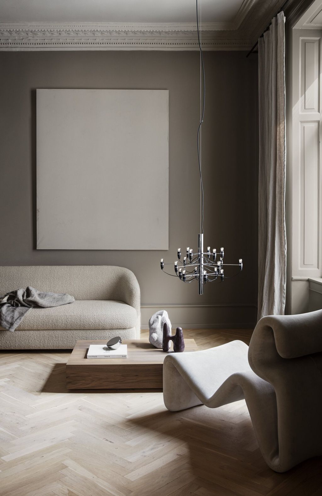 Flos-2097_18_Clear-PH_Heidi_Lerkenfeldt-001.11ed7567